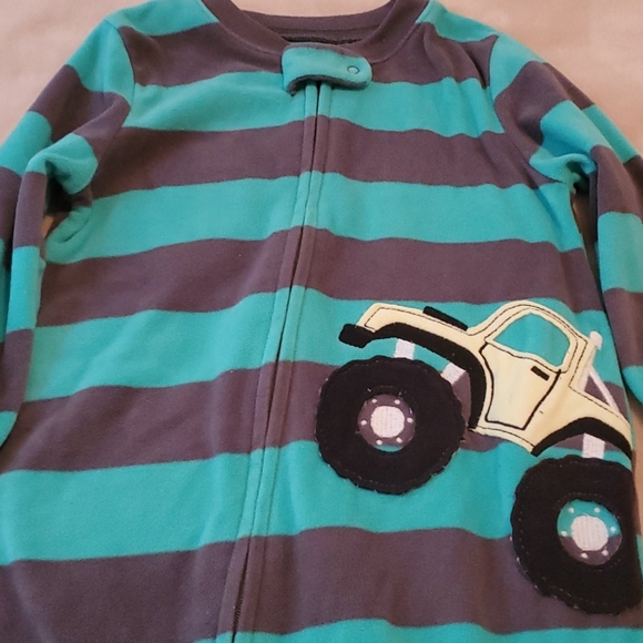 Pajamas - Picture 4 of 7